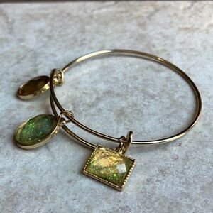 Green and Gold Faux Gemstone Charm Bangle